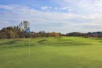 Snowbridge Hotels in Grey County