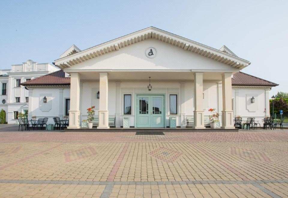 hotel overview picture