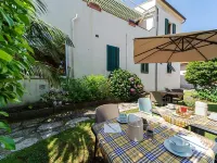 Hotel Casa Lupi Hotels near Poggio