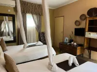 Phokoje Bush Lodge
