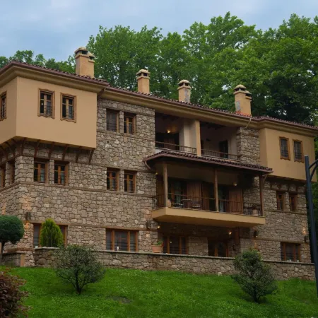 Roes Suites Отели в г. Меглен