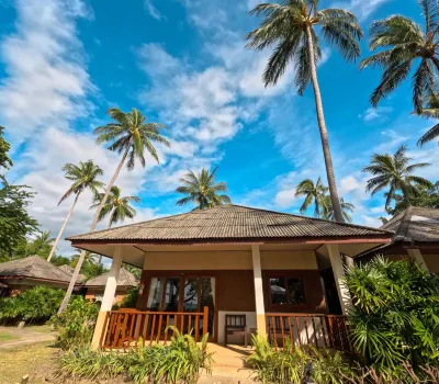 Anahata Resort ナトン埠頭周辺のホテル
