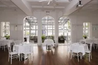 AMBASSADORS HOTEL ADELAIDE