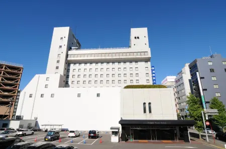 Niigata Toei Hotel Отели рядом с достопримечательностью «Niigata Nippo Media Ship»