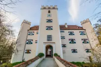 Schlossparkhotel Mariakirchen Hotels near Stausee Mamming