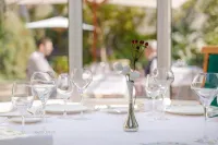 Logis Hotel les Fuchsias Отели в г. Кету