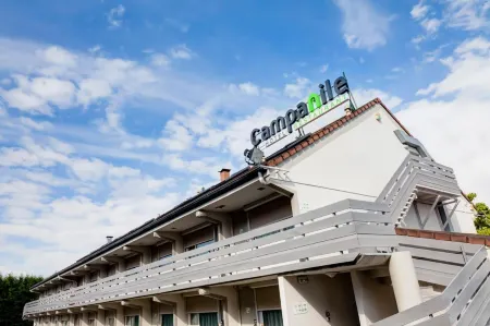 Campanile Evry Ouest - Corbeil Essonnes Отели в г. Ормуа