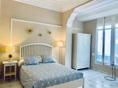 Hi Valencia Canovas Hotels near Valencia Polytechnic University
