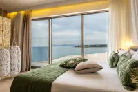 Kalamaki Luxury Suites - 4-Star