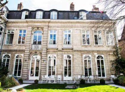 克拉倫斯里爾飯店