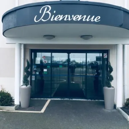 Brit Hotel le Galion & Spa Отели в г. Биник