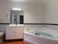 Great Lake Motel Taupo Hotels in Kinloch