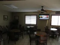 Super 8 by Wyndham Hot Springs