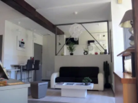 Hôtel de Clèves ヌベールのホテル