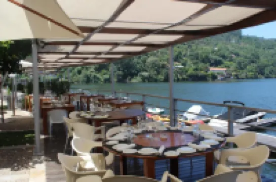 Douro Hotel Porto Antigo Các khách sạn ở Cinfães