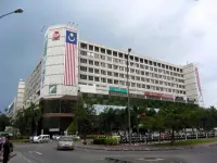 โรงแรมเดอลีตัน โรงแรมใกล้วาริสันสแควร์
