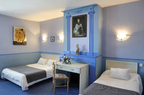 Logis Hostellerie du Cheval Blanc Hotels in Sepmes