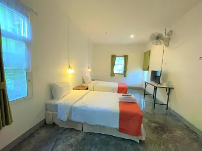 Wandee Bed & Breakfast Hôtels à : 