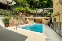 Hotel Stein Colonial Hotels in Cali