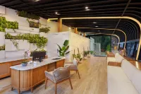 Sunsetfalls Gardens and Resort Hotels in Ngablak