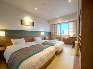 Ours Inn Hankyu