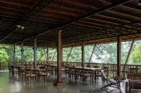 Birds Park Polgahawela Hotel a Kurunegala