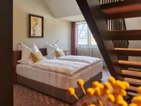 WeltWien Luxury Apartments Hotels near Rosarium