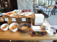 Hotel Coco Grand - breakfast
