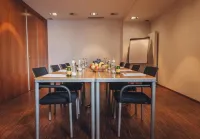Heinhotel Vienna Airport Các khách sạn ở Schwechat