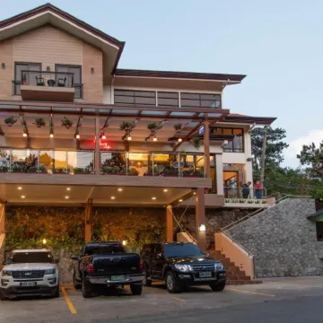 Giraffe Boutique Hotel Hotels near Good Shepherd Convent