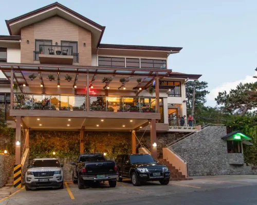 Giraffe Boutique Hotel Hotels near Good Shepherd Convent