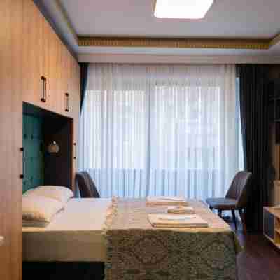 Middle Village Rooms