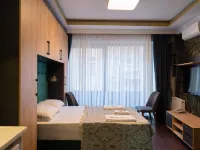 Middle Village Hotels near Beylerbeyi