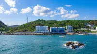 Sharp & Flat Hotel Hotels near Najeong Beach