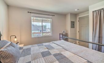 Bright Buckley Apartment in the Heart of Town