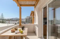 Almi of Naxos - 4-Star