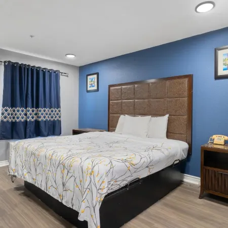 Golden Inn Dallas by Hotel O