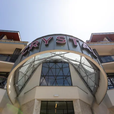 HOTEL CRYSTAL