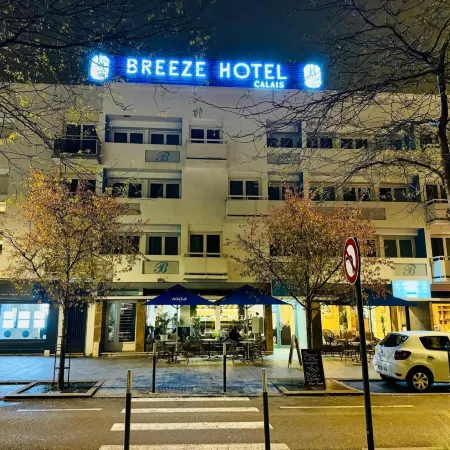 Breeze Hotel