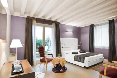 Al Canal Regio Hotel in zona Palazzo Donà Giovannelli