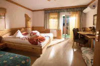Thermenhof Puchasplus Loipersdorf Hotels in Furstenfeld
