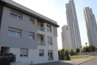 Foxxy Luxury Apartments Hotels near Tech&Plast ( SPK )
