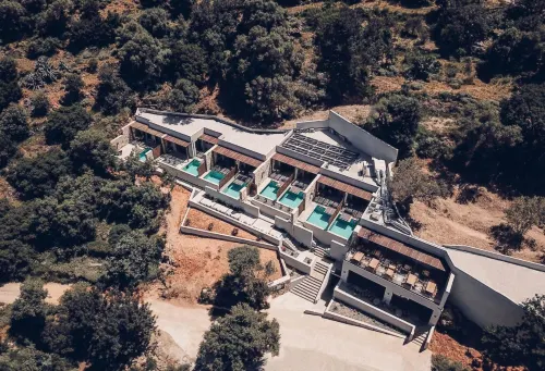 Monastery Estate Retreat - Private Pools