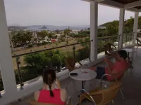 Hermes Hotel - Sea View