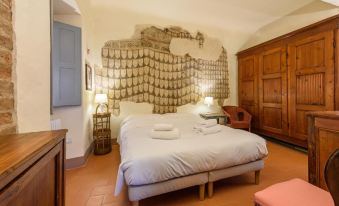 Casa torre via de' Nerì by Mmega