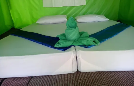 奈島營舍及餐廳