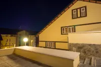 Apartamentos Las Tuyas 3000