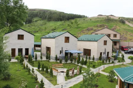 Alaska Resort Отели рядом с достопримечательностью «Монастырь Севанаванк»