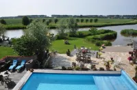 Guesthouse Ensenada - Pools