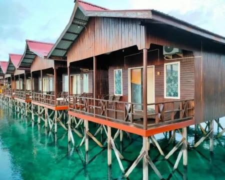 Derawan Fisheries Cottage Các khách sạn ở Berau